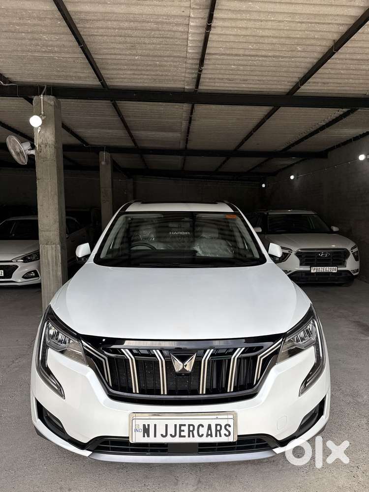 Mahindra Xuv700 2.2 Ax 7 Diesel Mt Luxury Pack Str, 2023, Diesel