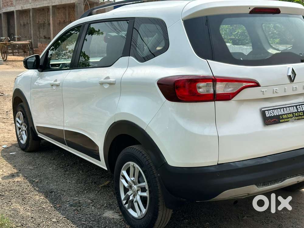 Renault Triber Rxz, 2023, Petrol