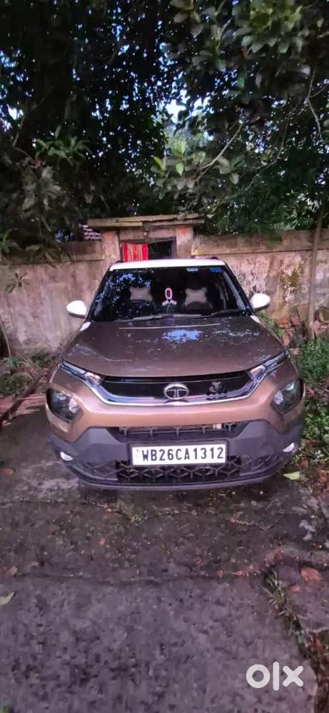 Tata Punch Dazzle 2024 Sunroof Year First