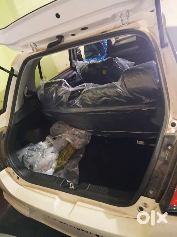 Maruti Suzuki Swift 2025 Petrol 313 Km Driven