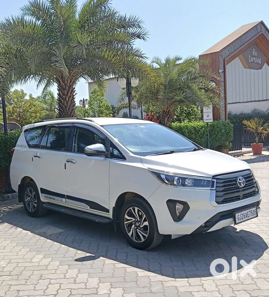 Toyota Innova Crysta 2.4 V 8 Str, 2022, Diesel