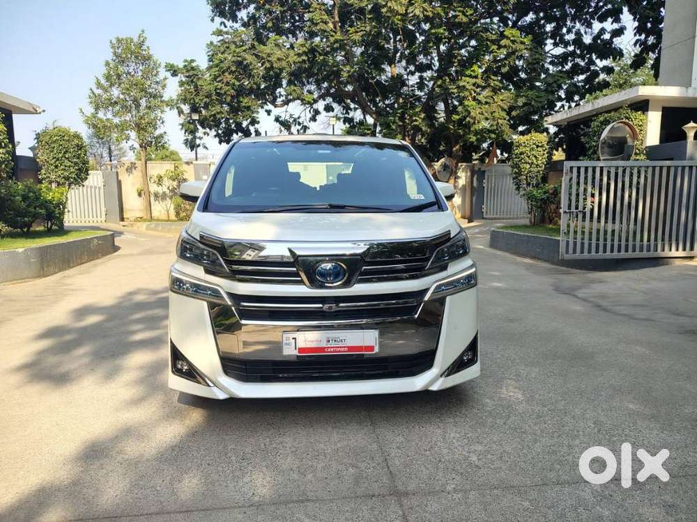 Toyota Vellfire 2.5 Hybrid, 2021, Petrol