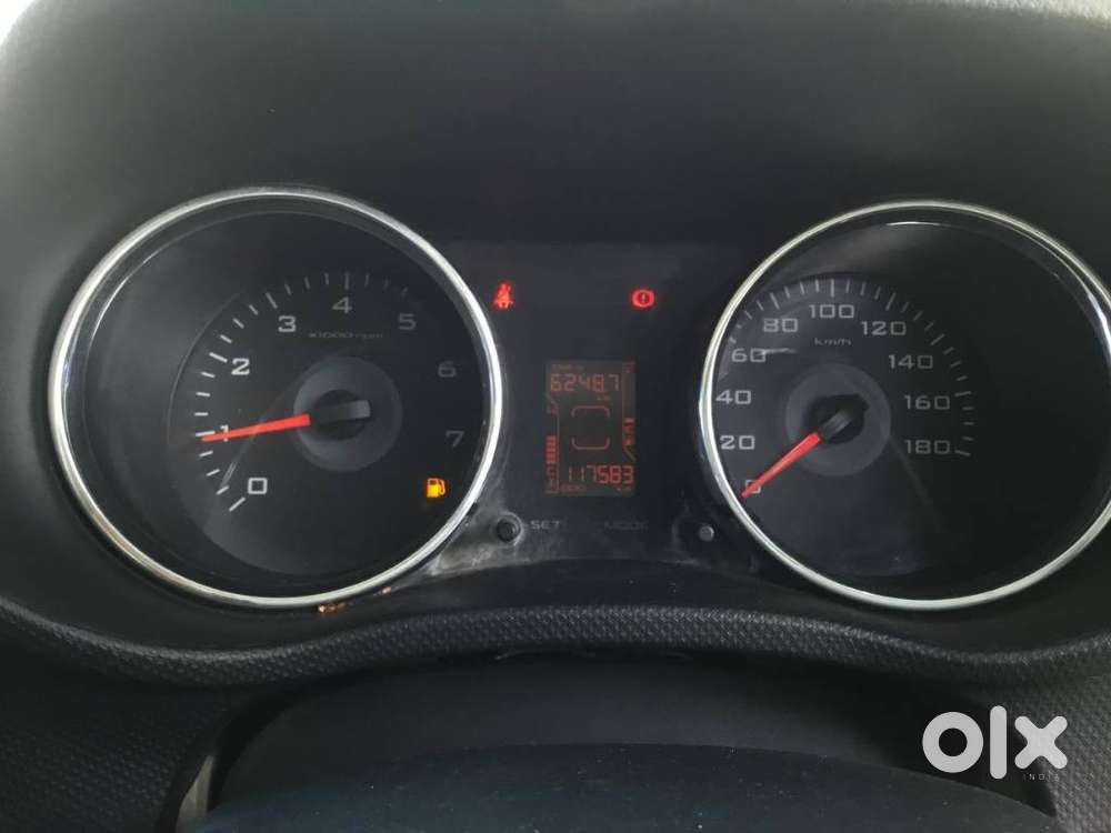 Mahindra Tuv 300 T10, 2018, Diesel