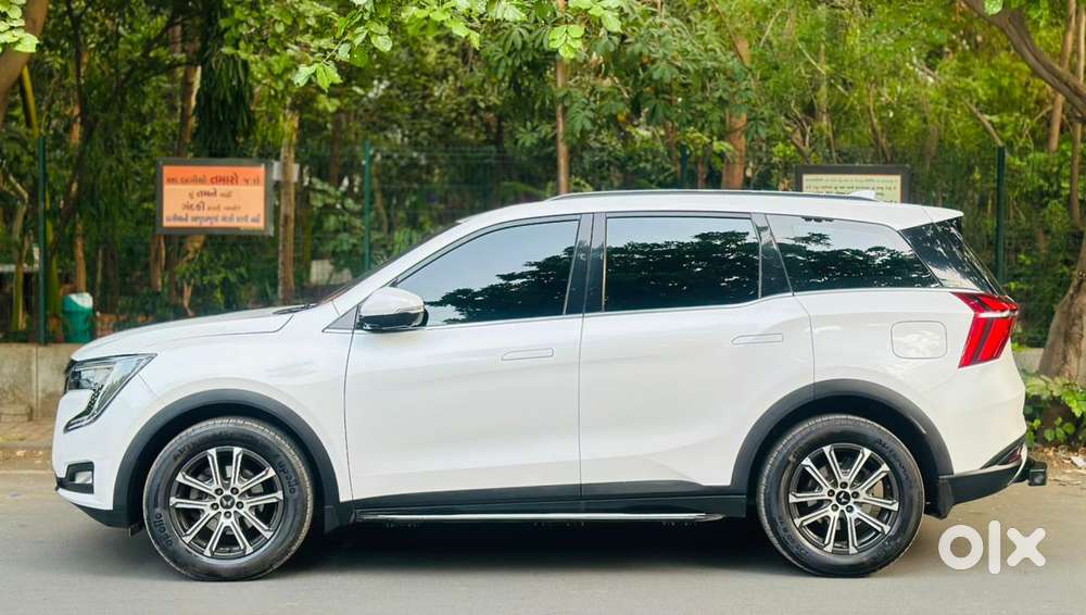 Mahindra Xuv700 2.2 Ax 7 Diesel At Luxury Pack Str, 2025, Diesel
