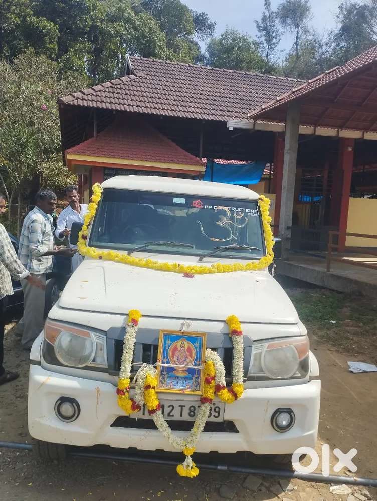 Mahindra Bolero Neo Plus 2017