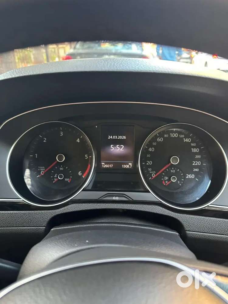 Volkswagen Passat 2019 With Sunroof