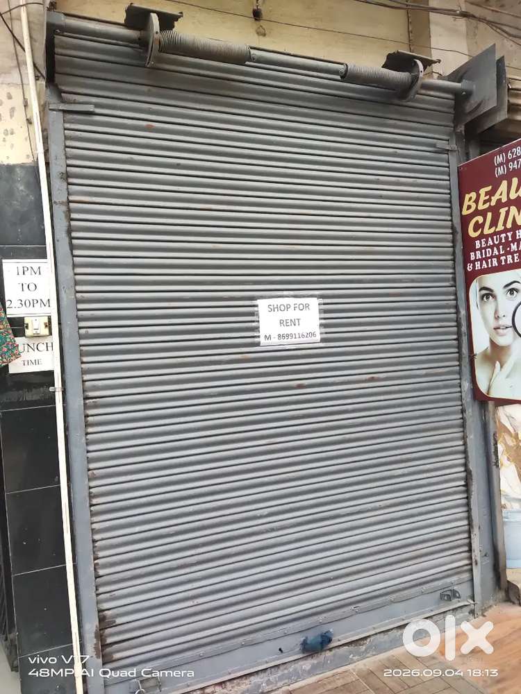 Well located shop