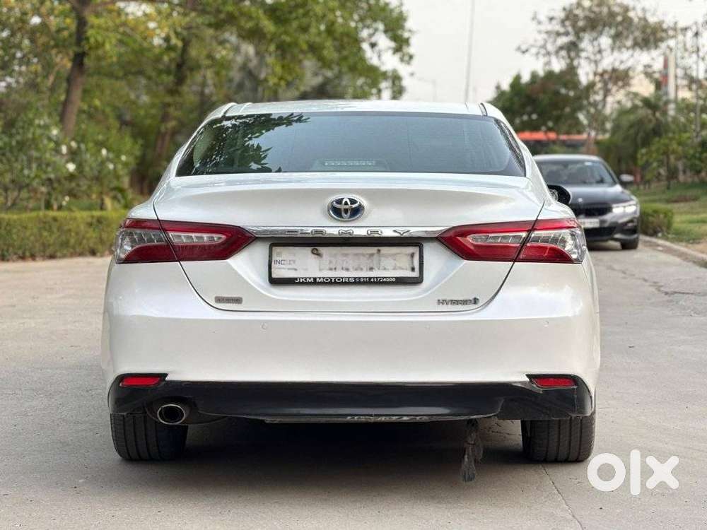 Toyota Camry Hybrid, 2020, Cng & Hybrids