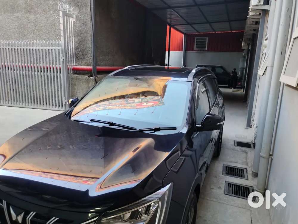Mahindra Xuv700 2023 Diesel 98000 Km Driven