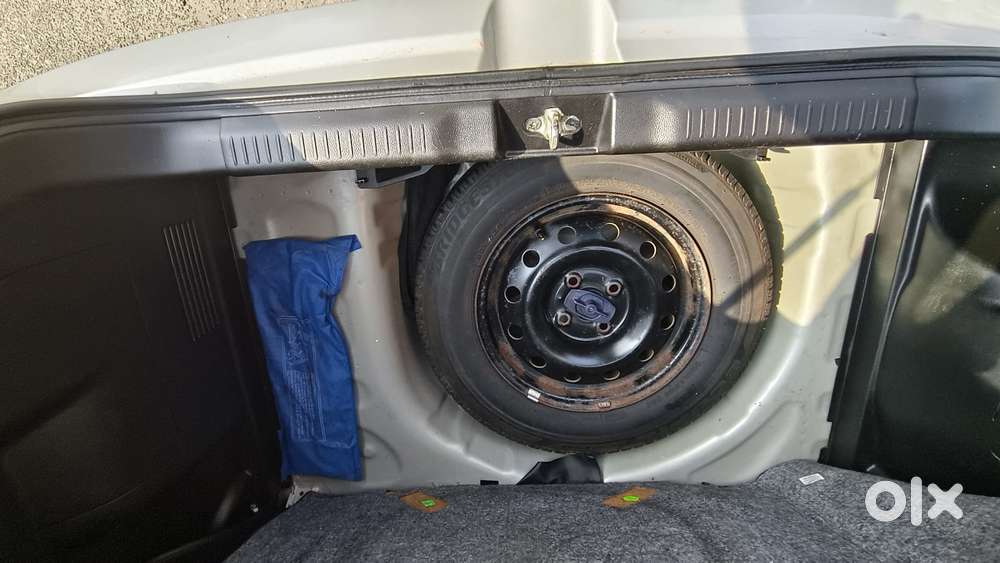 Maruti Suzuki Swift Vxi + Manual, 2019, Petrol