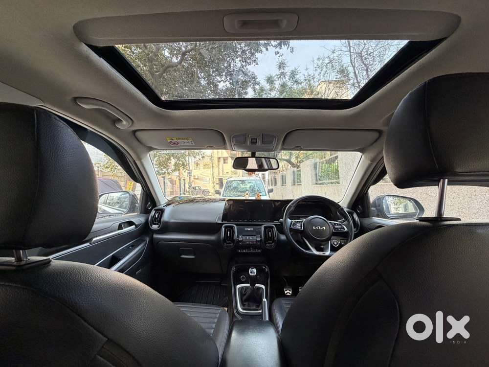 Kia Sonet Diesel Well Maintained With Under Extended Warranty