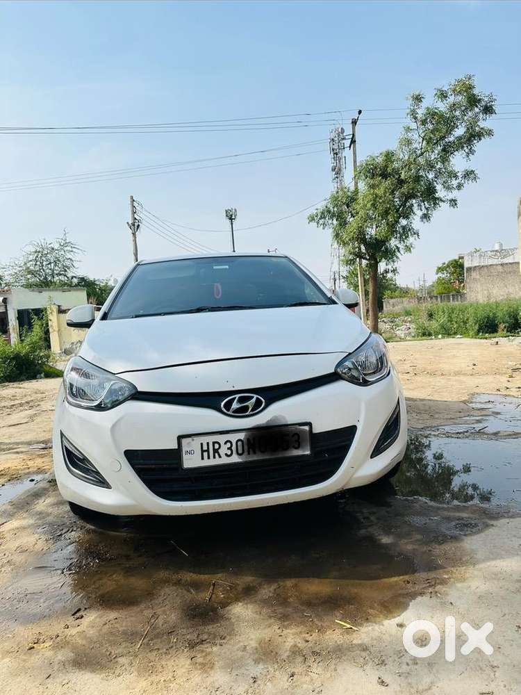 Hyundai I20 2014 Diesel 102800 Km Driven