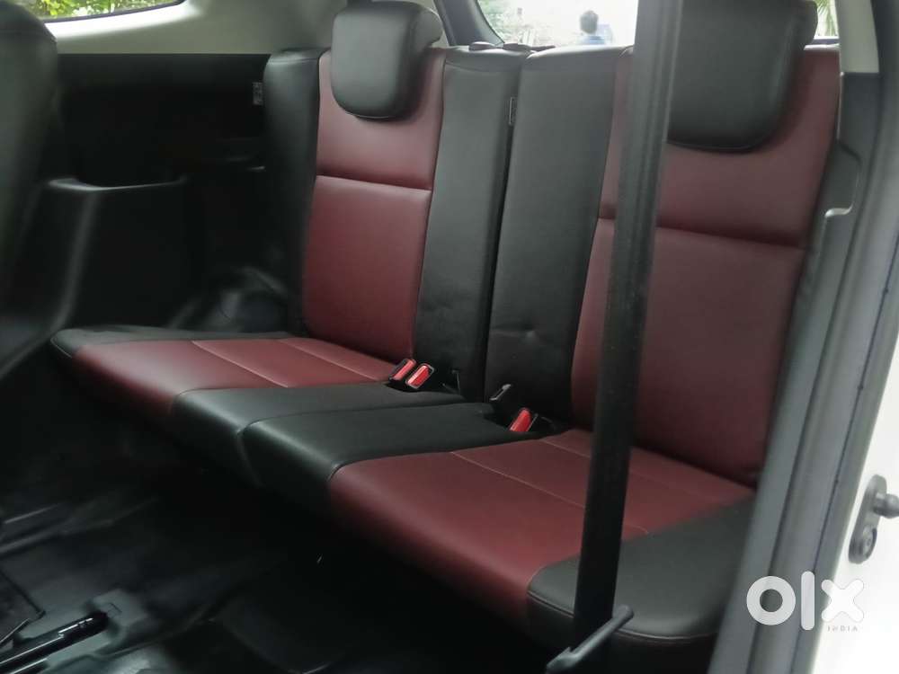 Toyota Innova Hycross 2.0 Zx Hybrid 7 Str, 2025, Petrol