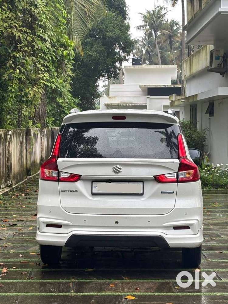 Maruti Suzuki Ertiga Vxi At Petrol, 2024, Petrol