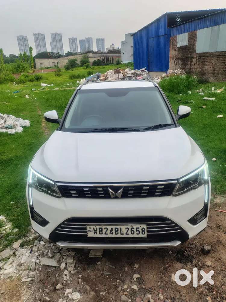 Mahindra Xuv300 2024 Diesel Well Maintained