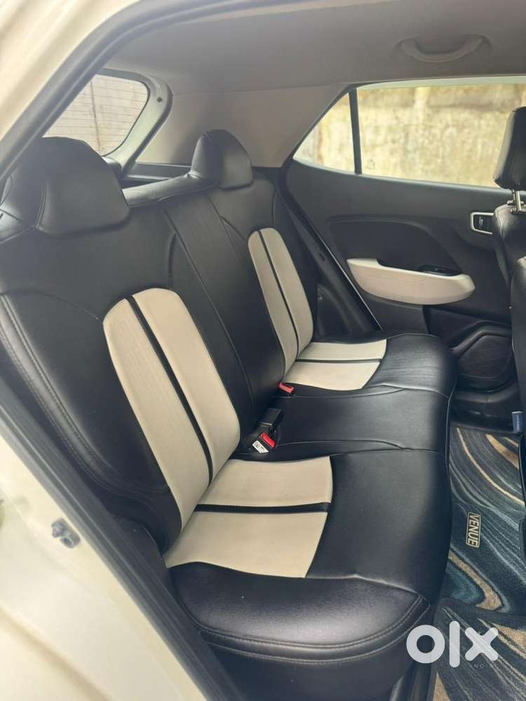 Hyundai Venue 2023 Petrol Good Condition