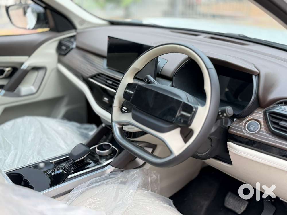 Tata Safari Accomplished X Plus 7 Str Stealth Edition At, 2026, Dies..