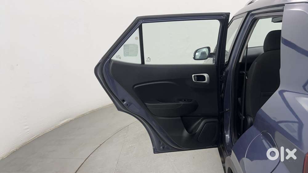 Hyundai Venue 1.2 S Plus, 2021, Petrol