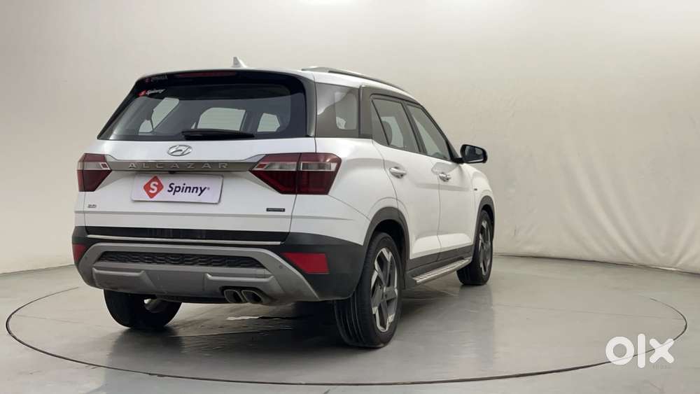 Hyundai Alcazar 2.0 Signature (o) Petrol At 6 Str, 2022, Petrol