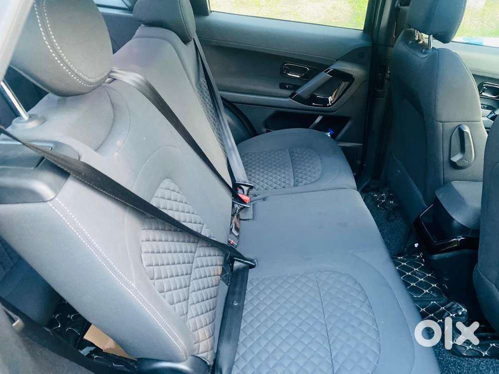 Tata Safari Pure Plus S Dark Edition At, 2024, Diesel