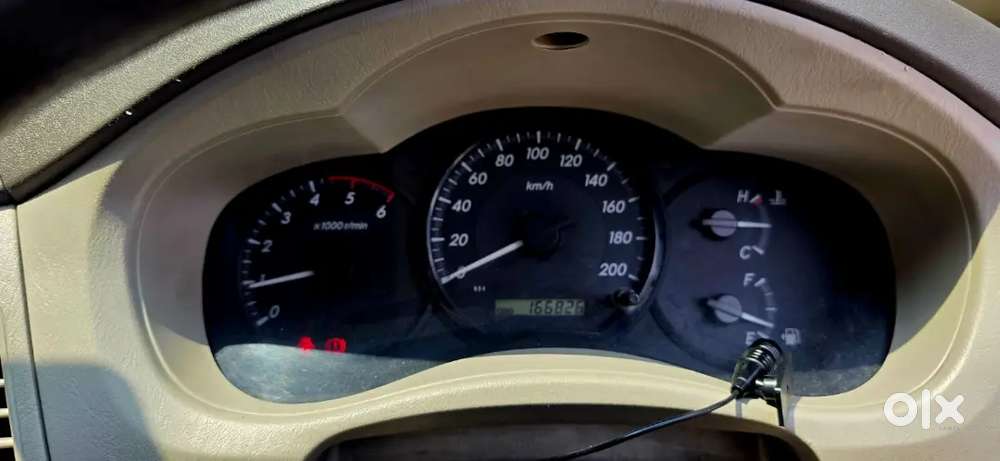 Toyota Innova 2012