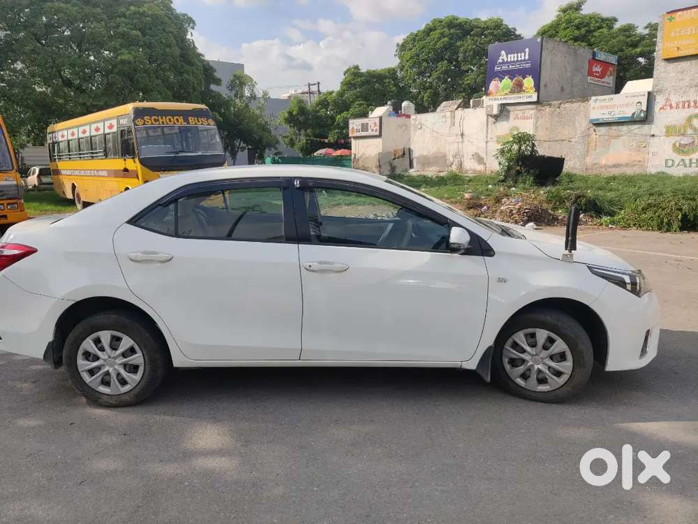 Toyota Corolla Altis 2016 Manual Petrol