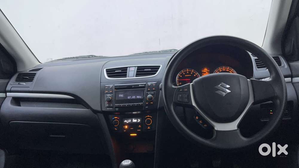 Maruti Suzuki Swift 1.3 Zxi, 2015, Petrol