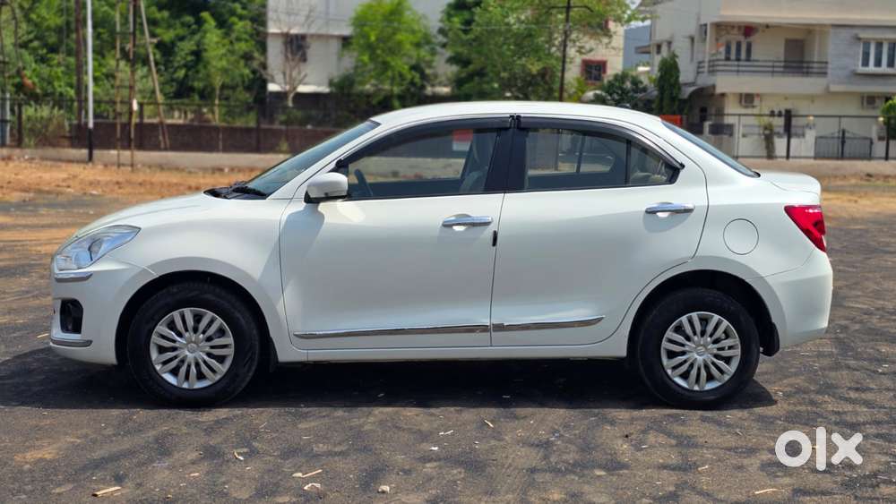 Maruti Suzuki Dzire 1.2 Vxi Amt, 2019, Petrol