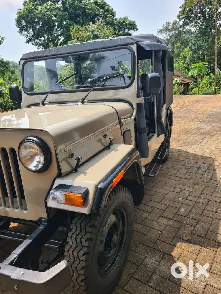 Mahindra Commander 1991 New Paint New Seat New Padutha  New Insuran