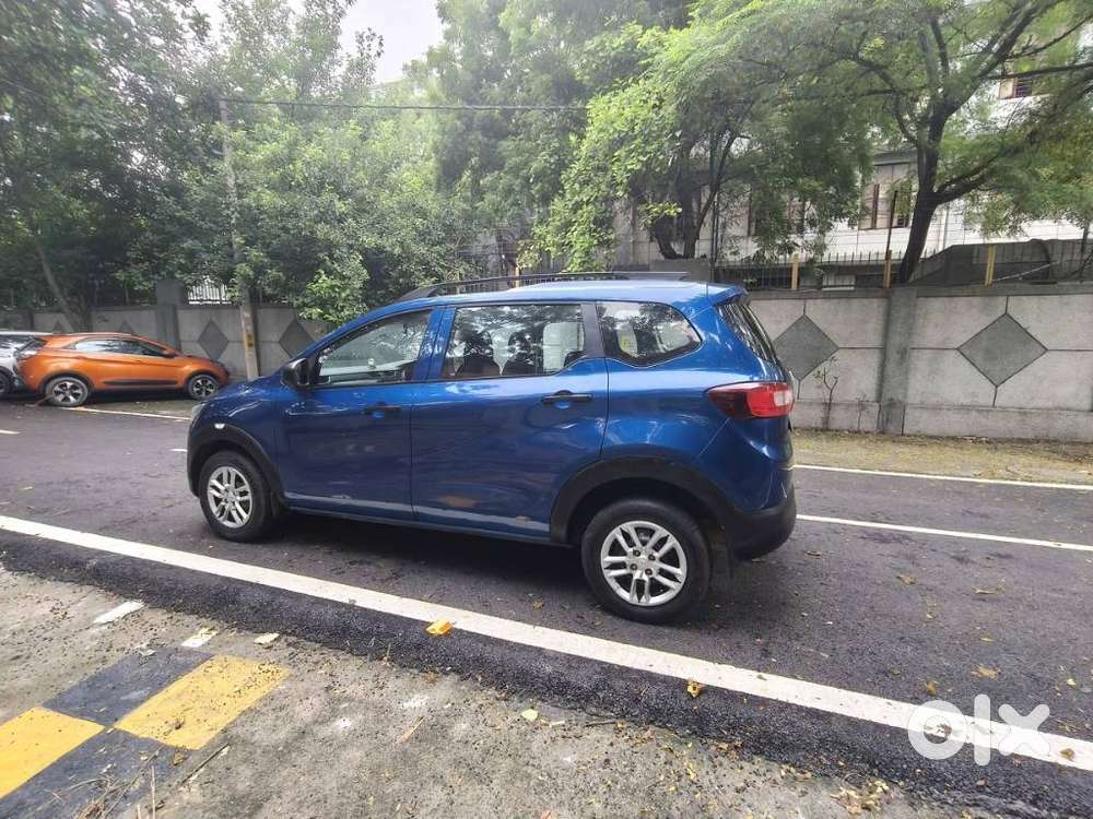 Renault Triber Rxl, 2022, Petrol