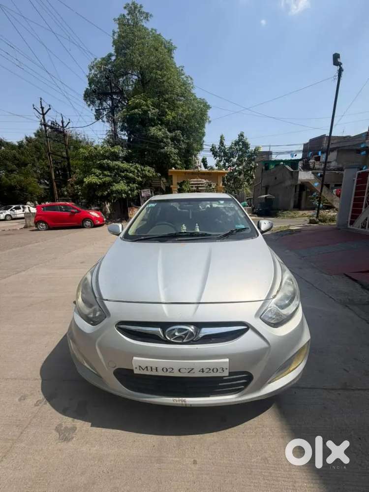 Hyundai Fluidic Verna 2012