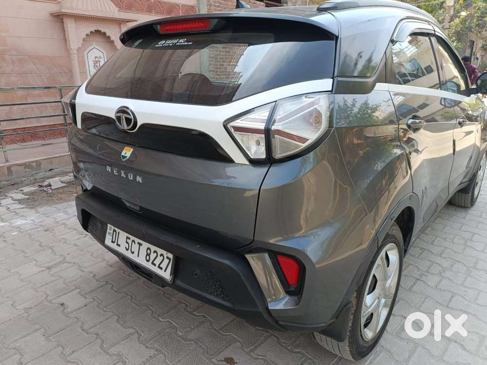 Tata Nexon 1.2 Revotron Xm (s), 2022, Cng & Hybrids