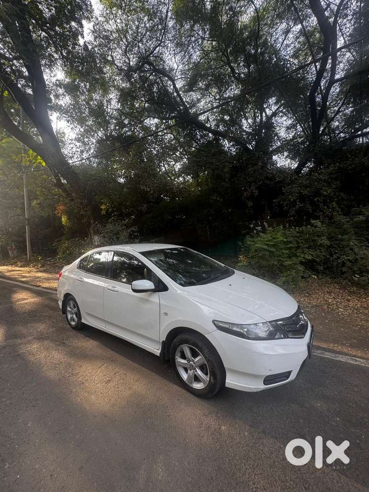 Honda City 1.5 V Cvt I-vtec Mt, 2013, Cng & Hybrids