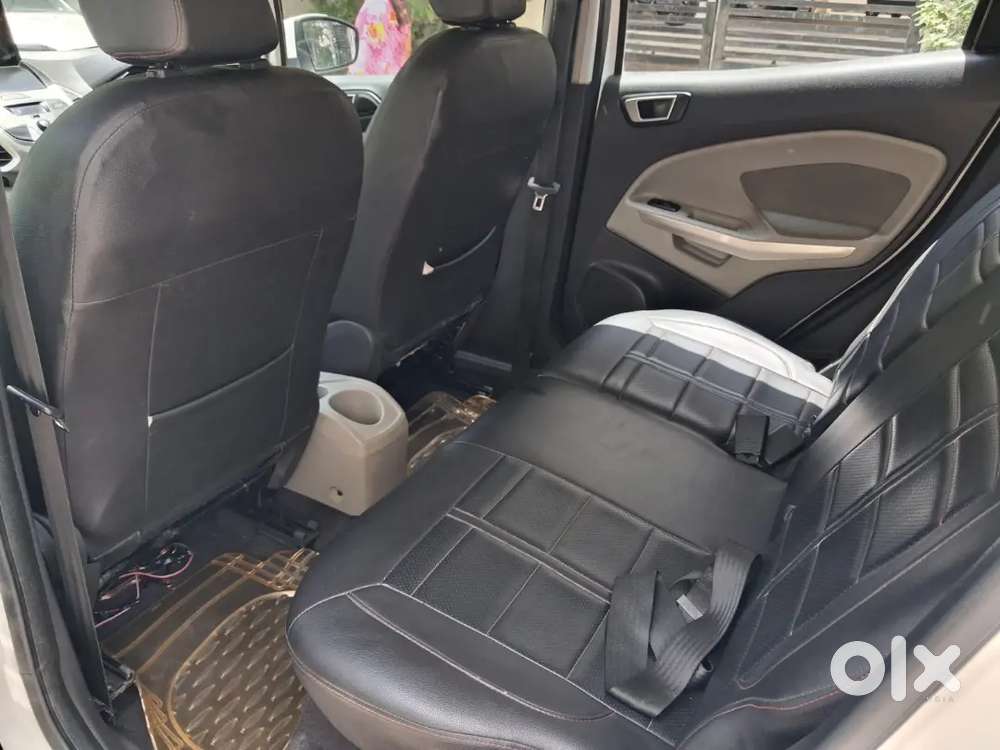 Showroom Track Ford Ecosport Petrol 2016