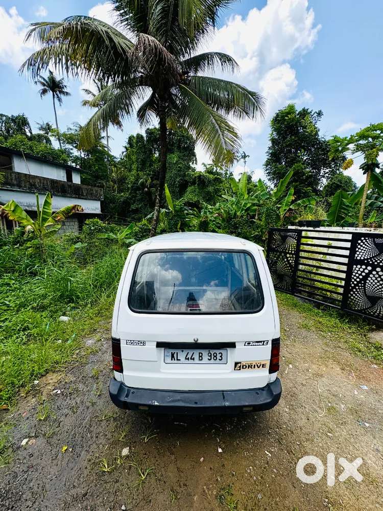 Maruti Suzuki Omni 8-seater 2012