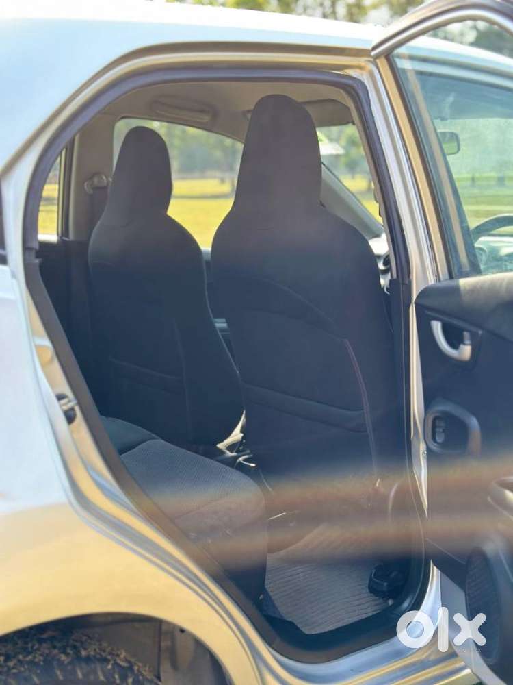 Honda Brio 2013-2016 Vx At, 2015, Petrol