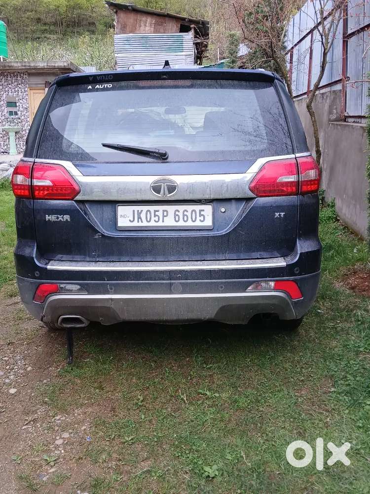 Luxury 7 Seater Suv, Featuristic,