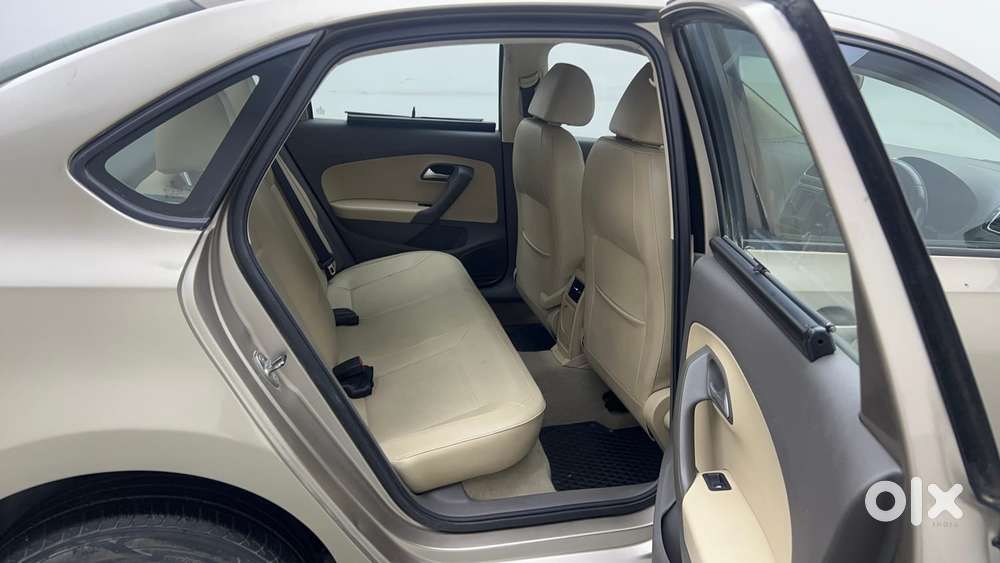 Volkswagen Vento 1.2 Tsi Highline At, 2016, Petrol