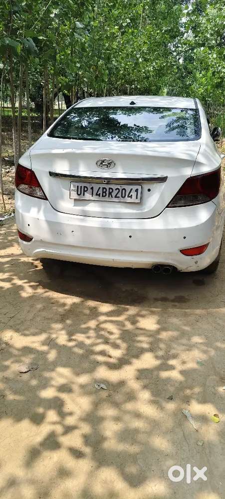 Hyundai Verna 2012