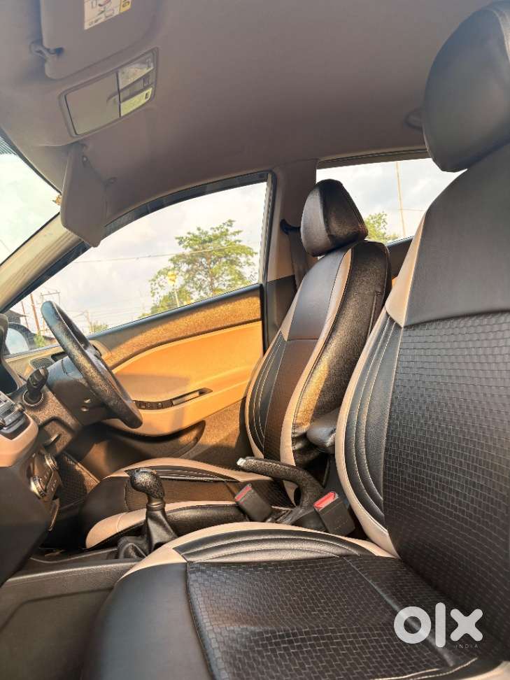 Hyundai I20 1.4 Sportz, 2016, Petrol