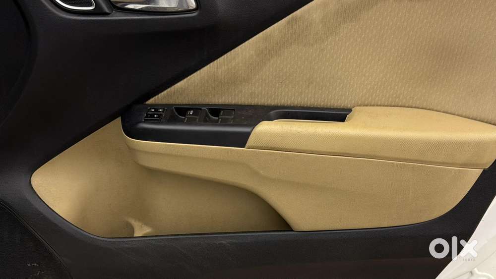 Honda City I-vtec V, 2020, Petrol