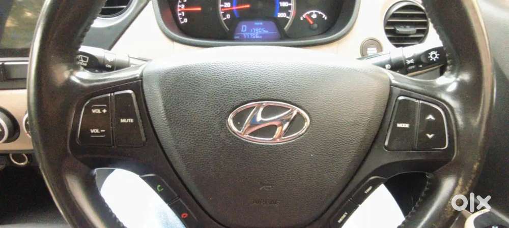 I10 Grand Asta Automatic Petrol Single Owner 2016 Model 75000km Driven
