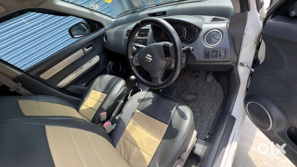 Maruti Suzuki Swift Dzire 2011 Petrol Well Maintained
