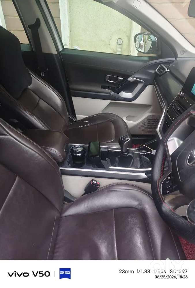 Tata Safari 2021