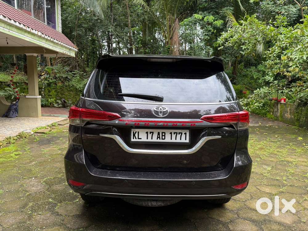 Toyota Fortuner Diesel At 2016