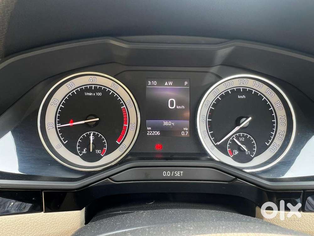Skoda Superb 2018 Petrol 22000 Km Driven