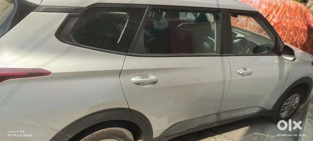 Kia Carens 2025 Petrol 6000 Km Driven 6 Months Vehicle
