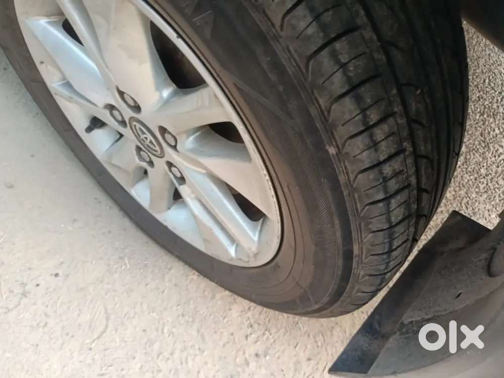 Toyota Innova Crysta 2019 Diesel 178000 Km Driven