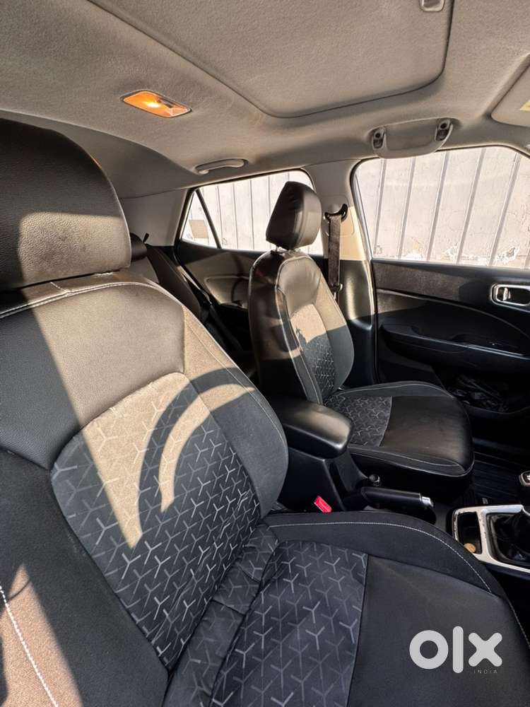 Hyundai Venue Diesel Manual 2021