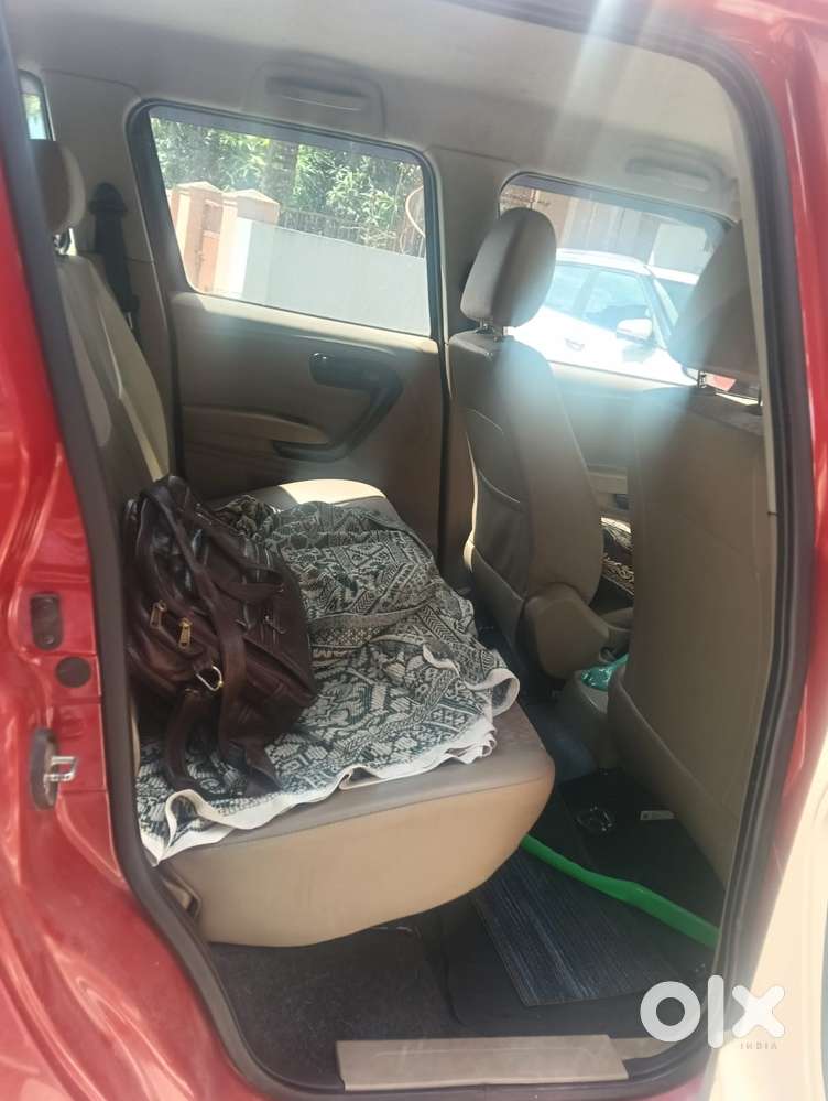 Mahindra Tuv 300 T6, 2018, Diesel